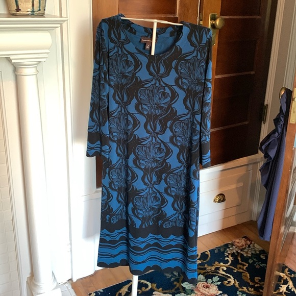 Dana Buchanan poly/spandex‎ midi. Worn about 4-5x - Picture 1 of 7